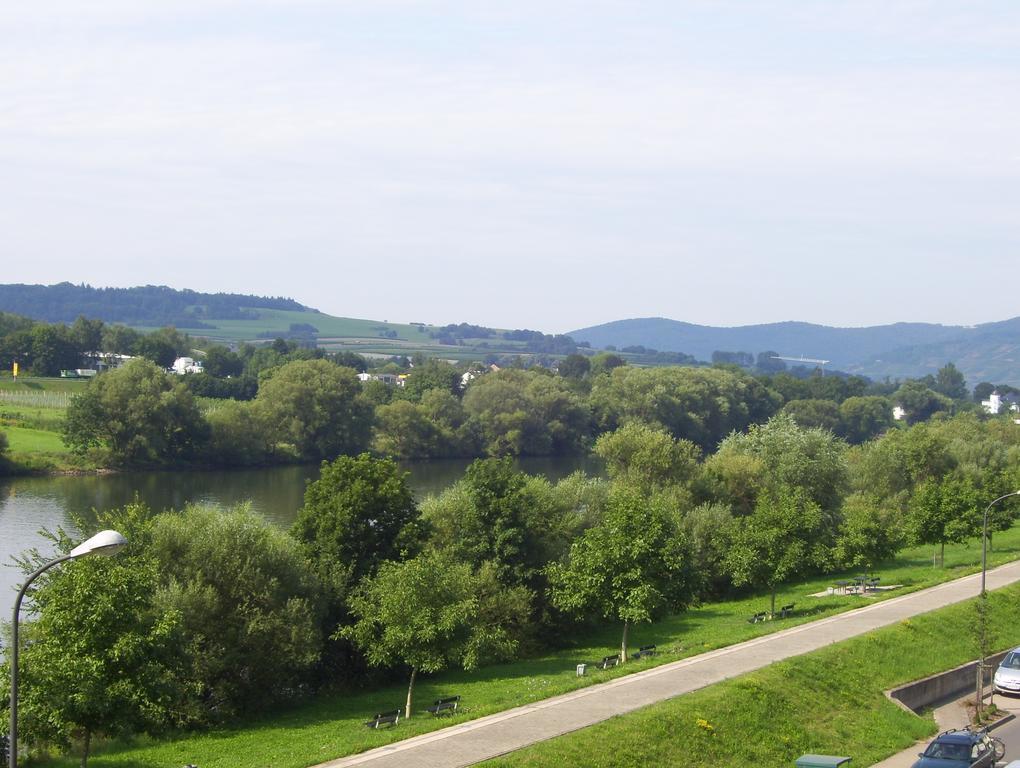 Ferienwohnungen Zum Niederberg Лизер Экстерьер фото